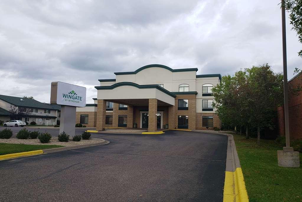 Wingate By Wyndham Coon Rapids Hotel Kültér fotó